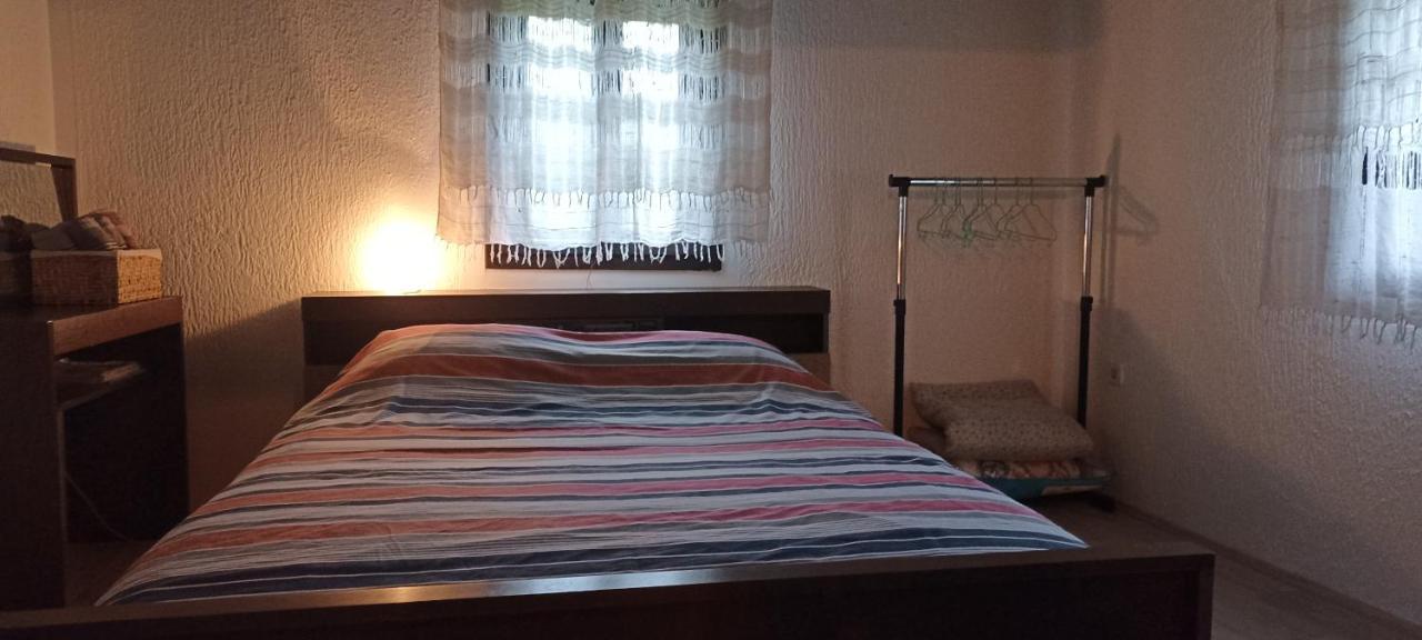 Appartamento Poljoprivredno Turisticko Domacinstvo Deguric Valjevo Esterno foto
